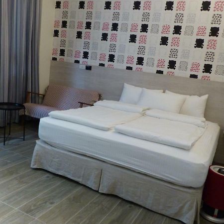 Kla B&B Kaohsiung Bagian luar foto