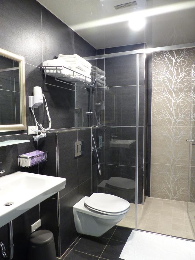 Kla B&B Kaohsiung Bagian luar foto