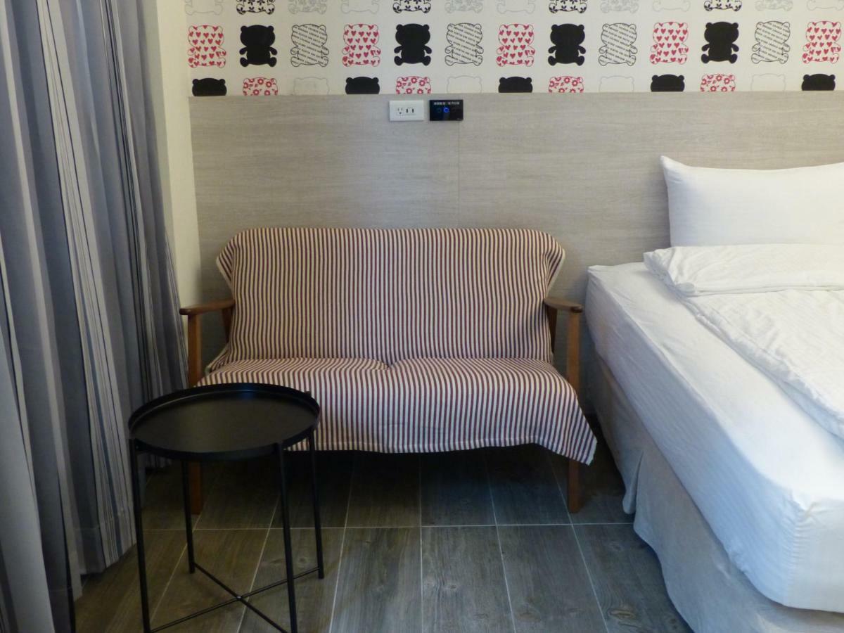 Kla B&B Kaohsiung Bagian luar foto